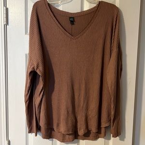 Wild Fable- long sleeve v-neck top